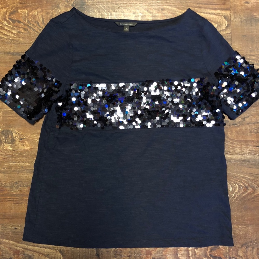 Banana republic sequin top NWT
